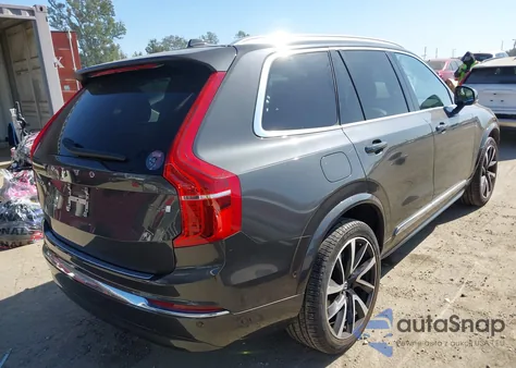 2023 Volvo Xc90 B6 Plus 6-Seater из США, поврежденный, VIN YV40621N3P1968910
